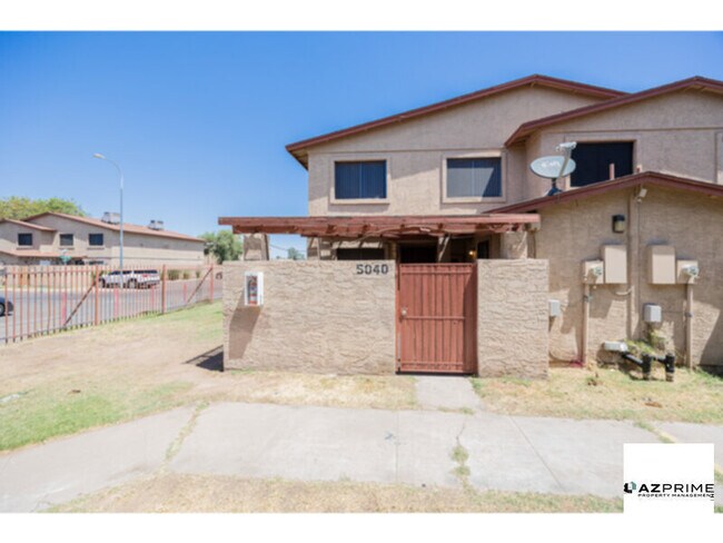5040 N 40th Ave Phoenix, AZ 85019 photo 2