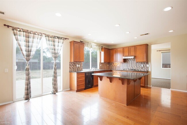 30825 Park Vista Cir Temecula, CA 92591 photo 4