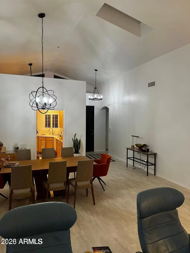 8479 N 84th Pl Scottsdale, AZ 85258 photo 3