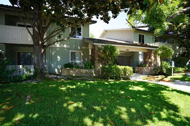 264 N Whisman Rd Mountain View, CA 94043
