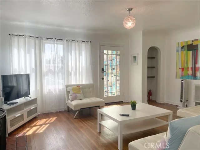 428 S Ditmar St Oceanside, CA 92054 photo 3