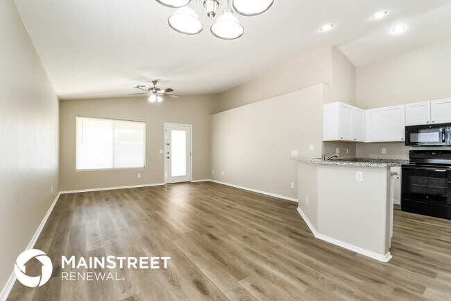 20311 N 81st Dr Peoria, AZ 85382 photo 5