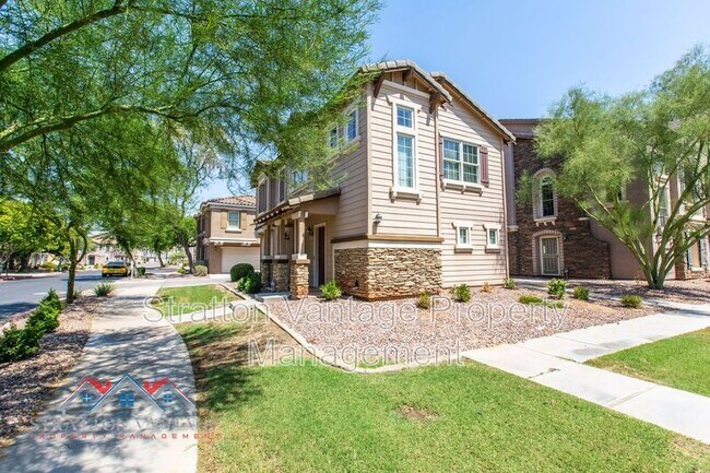2113 E Huntington Dr Phoenix, AZ 85040 photo 2