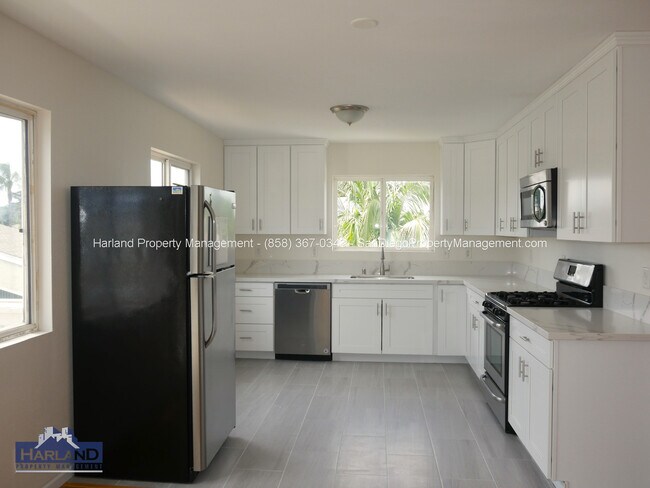 4810-4812 68th St San Diego, CA 92115 photo 5