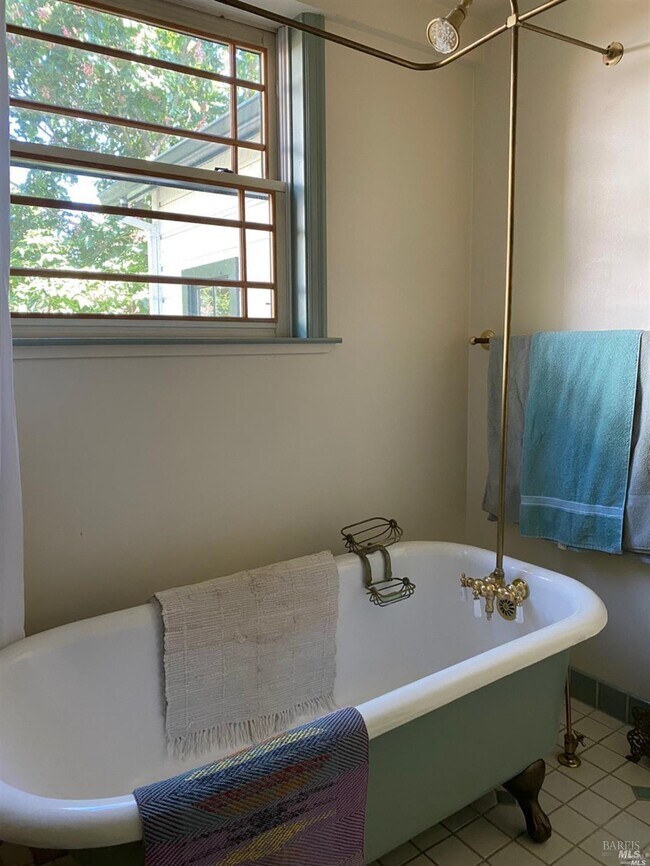 5204 Beaumont Way Santa Rosa, CA 95409 photo 3