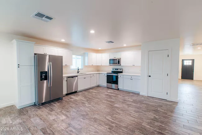 1619 S 15th Ave Phoenix, AZ 85007 photo 4