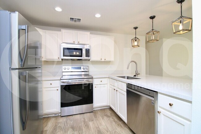 2129 N Villas Ln Chandler, AZ 85224 photo 3