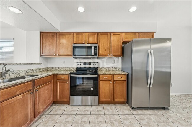 11353 W Buchanan St Avondale, AZ 85323 photo 3