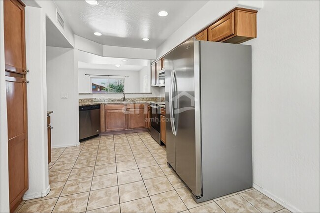 11353 W Buchanan St Avondale, AZ 85323 photo 4