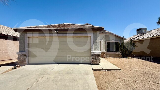 8318 W Clear Stream Dr Phoenix, AZ 85037 photo 2