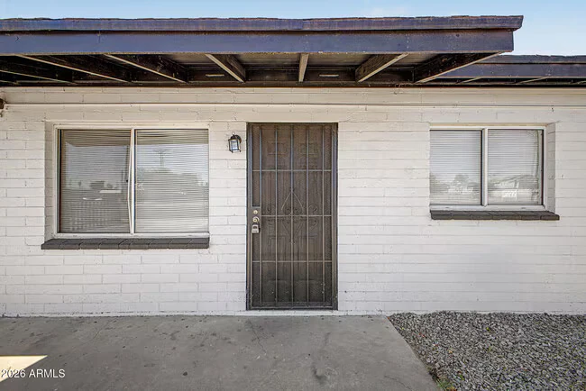 3143 W Glendale Ave Phoenix, AZ 85051 photo 4