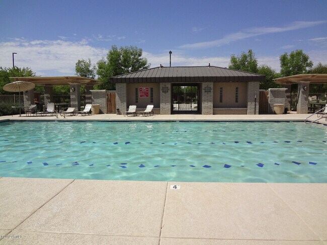 2972 E Franklin Ave Gilbert, AZ 85295 photo 3