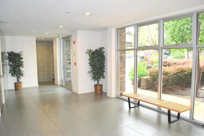 1310 Creekside Dr Walnut Creek, CA 94596 photo 4