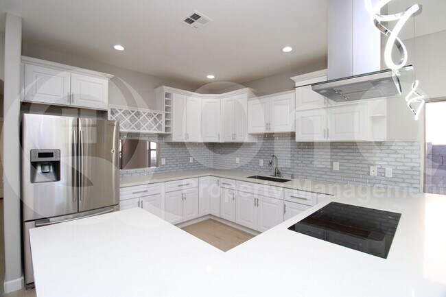 3003 E Kings Ave Phoenix, AZ 85032 photo 4
