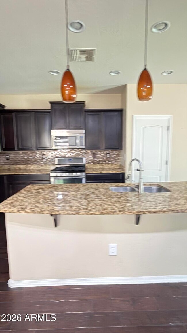 10786 W Yearling Rd Peoria, AZ 85383 photo 4
