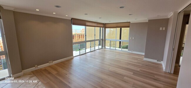 800 Prospect St San Diego, CA 92037 photo 2