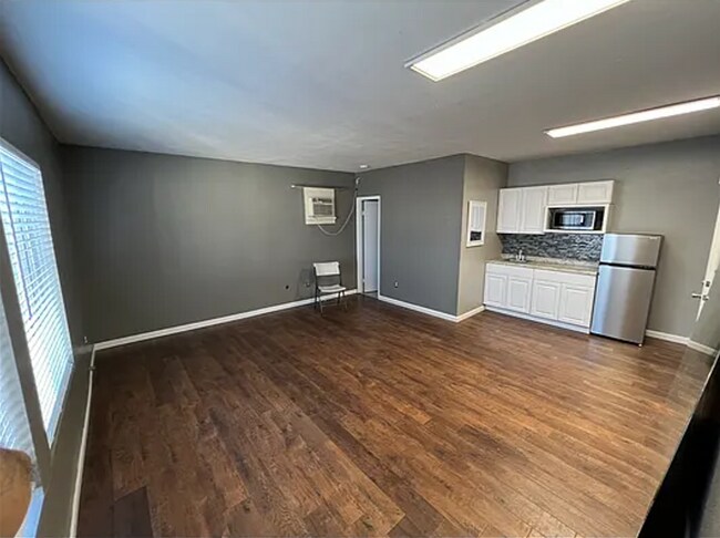 3275 Adams Ave San Diego, CA 92116 photo 2