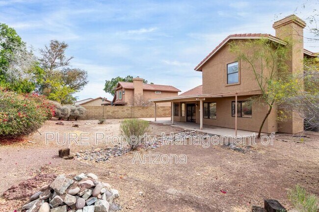 3642 E Desert Flower Ln Phoenix, AZ 85044 photo 2