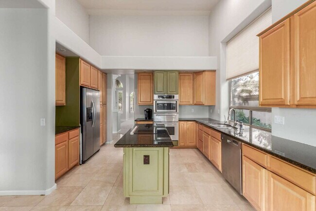 12591 E Paradise Dr Scottsdale, AZ 85259 photo 5