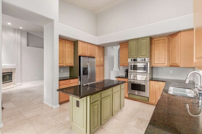 12591 E Paradise Dr Scottsdale, AZ 85259 photo 3