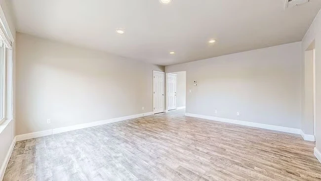 2540 Campbell Dr Santa Rosa, CA 95407 photo 3