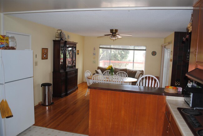 3861 58th St San Diego, CA 92115 photo 4