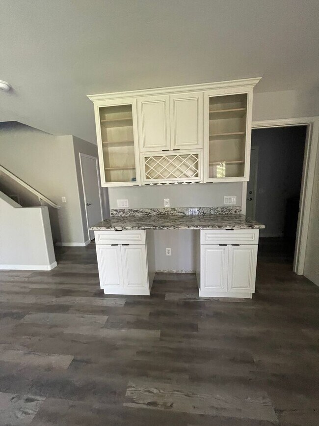 15410 W Mercer Ln Surprise, AZ 85379 photo 5