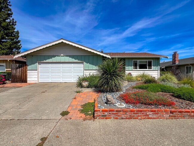 Conveniently Located Four Bedroom Bel Aire Home photo 2