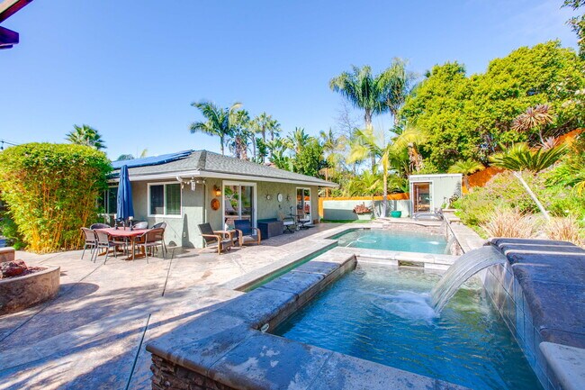 3000 Azahar St Carlsbad, CA 92009 photo 3