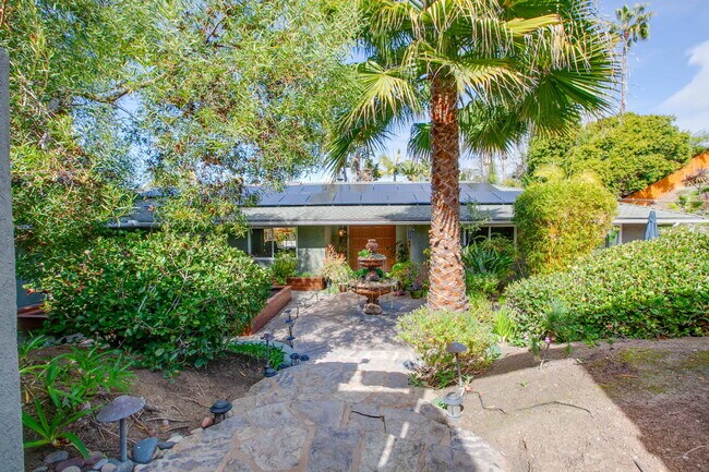 3000 Azahar St Carlsbad, CA 92009 photo 5