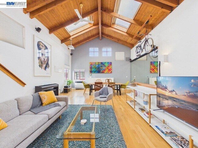 2932 Filbert St Oakland, CA 94608