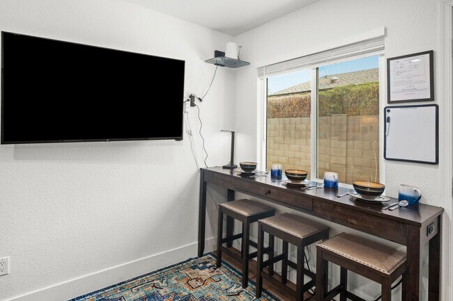 1110 E Polk St Phoenix, AZ 85006 photo 3