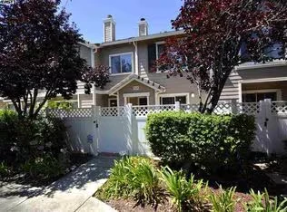 5665 Snowflake Common Fremont, CA 94538 photo 3