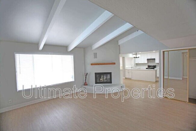 3731 W Hartford Ave Glendale, AZ 85308 photo 3
