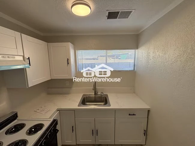 2818 W Heatherbrae Dr Phoenix, AZ 85017 photo 5