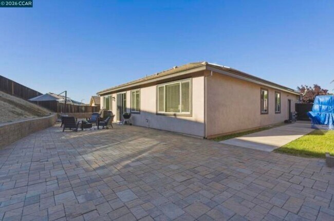 3042 Barranca Dr Bay Point, CA 94565 photo 3