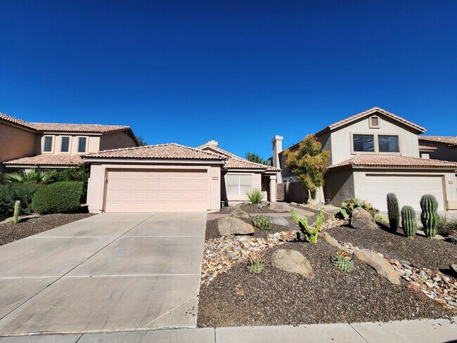 4226 E Graythorn Ave Phoenix, AZ 85044 photo 2
