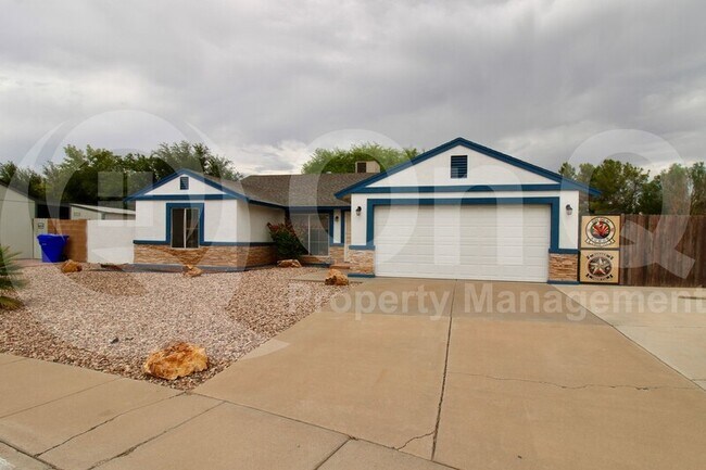4526 W Orchid Ln Chandler, AZ 85226 photo 2