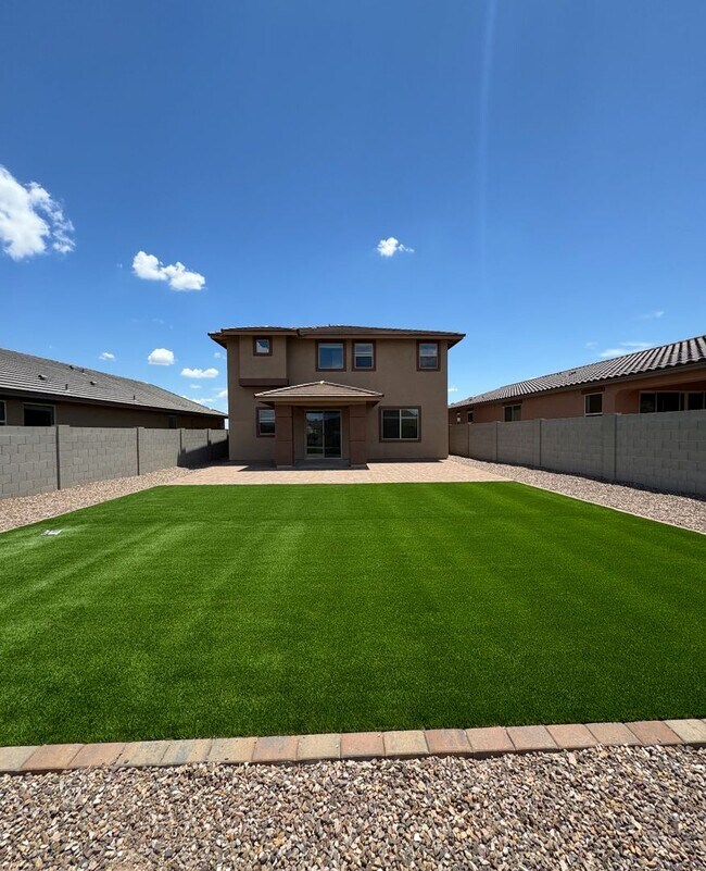 13276 W Eagle Feather Rd Peoria, AZ 85383 photo 2