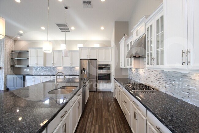 801 S Eucalyptus Pl Chandler, AZ 85225 photo 3