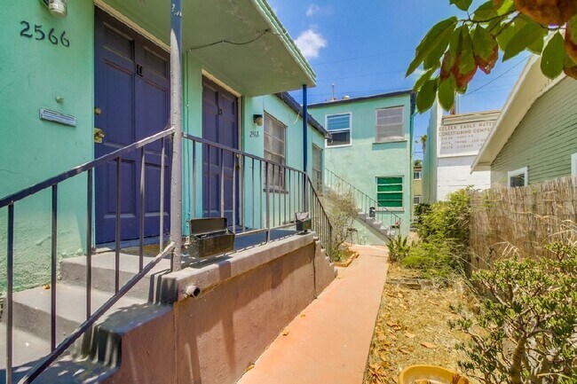 2570 B St photo 2