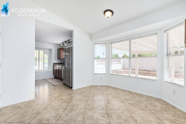 1503 W Remington Ct photo 3