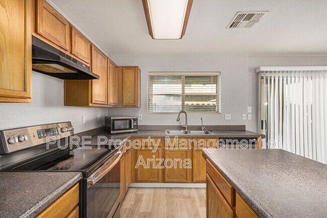 9444 W Jamestown Rd Phoenix, AZ 85037 photo 4
