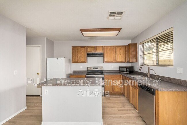 9444 W Jamestown Rd Phoenix, AZ 85037 photo 5