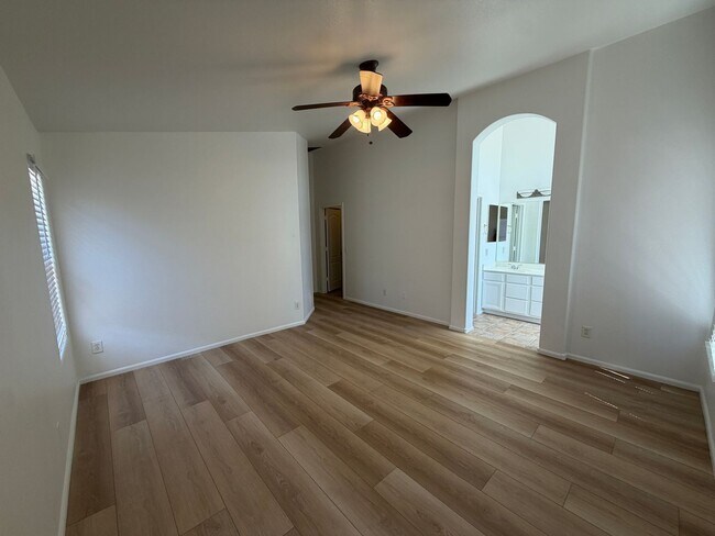 1225 N 159th Dr Goodyear, AZ 85338 photo 4