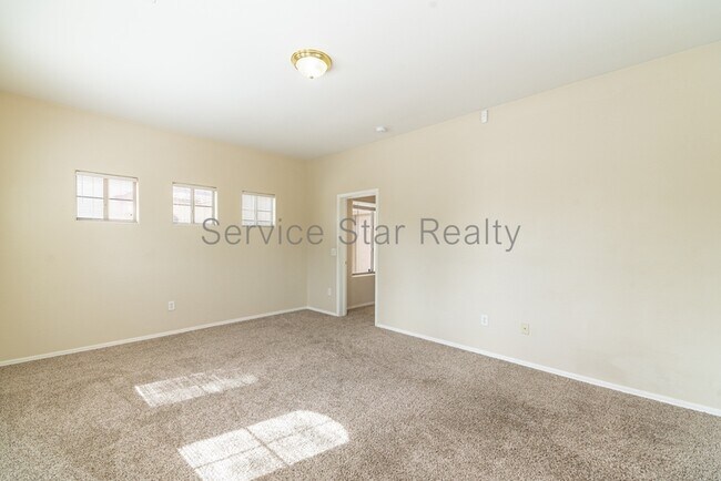 11246 W Locust Ln Avondale, AZ 85323 photo 5