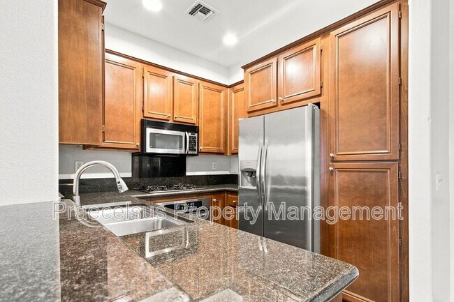 2175 Condor Dr Chula Vista, CA 91915 photo 4