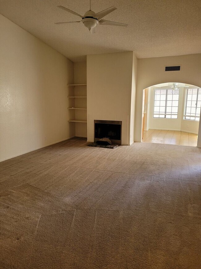 2059 E Brown Rd Mesa, AZ 85213 photo 4
