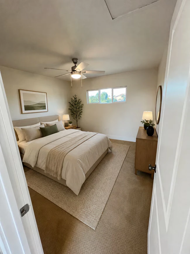 1916 Woden St San Diego, CA 92113 photo 2