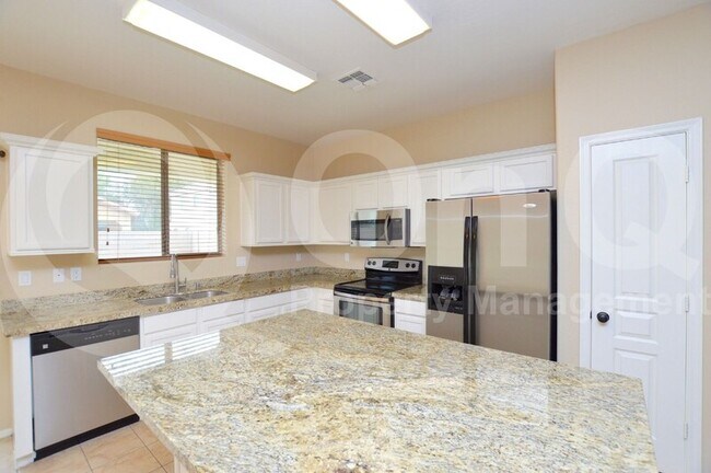 3809 E Chickadee Rd Gilbert, AZ 85297 photo 3